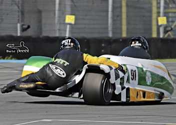 Do-it-yourself im Seitenwagen