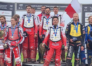 Das polnische Team siegte erwartungsgemäß