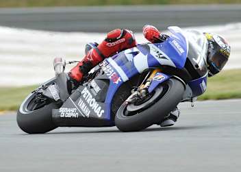 Jorge Lorenzo schlug die Konkurrenz knapp