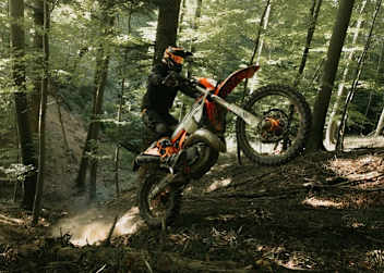 KTM 300EXC Hardenduro: Lettenbichler-Replica ab Werk mit technischen und optischen Upgrades