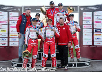 Das siegreiche polnische Team