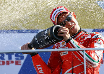 Casey Stoner feierte in Valencia seinen sechsten Saisonsieg