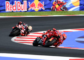 Misano 2025: Bezzecchi gegen Marquez, wiederholt sich das Duell in Buriram?