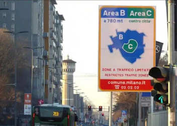 Mailand: Symbolisches Verbot von älteren Motorrädern und Rollern verschoben