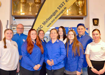 Der neue Vorstand des MSC Melsungen mit Anna Prell (vorne 2. v.l.)