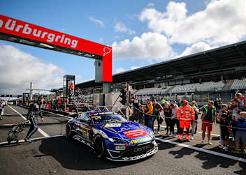 Die Nürburgring Langstrecken-Serie stärkt die GT4-Klasse