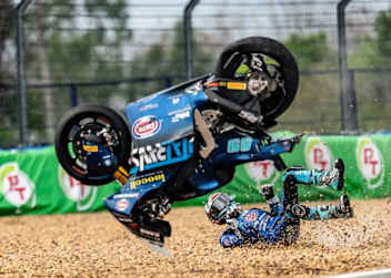 Crash mit Konsequenzen: Fußbruch bei Adrian Huertas