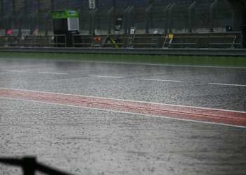 Regen ist der Feind von Superbike-Tests