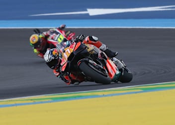 KTM-Ass Pedro Acosta lief beim Sprint auf Platz 9 ein