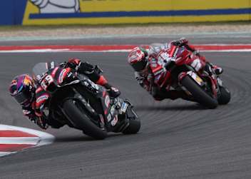 Martin holte sich in den Sprint Sieg in der letzten Runde