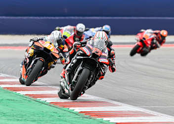 Bezzecchi arbeitete sich auf der Strecke bis auf Platz 2 vor