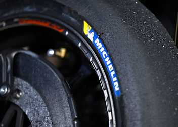 Empfindliches High-tech Material: MotoGP-Slick von Michelin