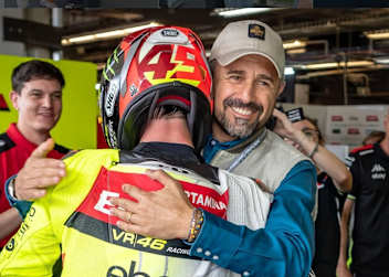 Sportmanager Tavano mit seinem MotoGP-Klienten Fabio Di Giannantonio