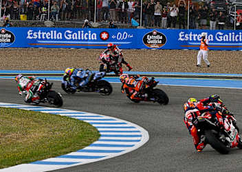 Entscheidende Szene: Marc Marquez nach seinem Sturz in Jerez