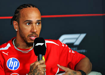 Lewis Hamilton weiss wo die Ferrari-Ingenieure nachlegen müssen