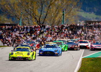 Thomas Preining vor Lucas Auer