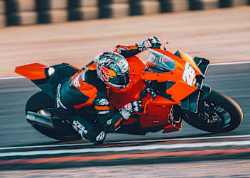 Neu auf dem Markt: Die KTM 990 RC-R