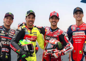 VR46-Athleten: Bezzecchi, Morbidelli, Bagnaia, Marini (v.l.)