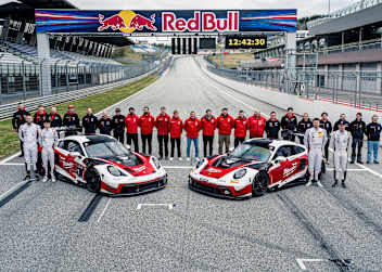 razoon – more than racing mit zwei Porsche im ADAC GT Masters