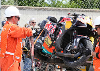 Unrühmliches Ende: Die KTM RC16 von Pedro Acosta