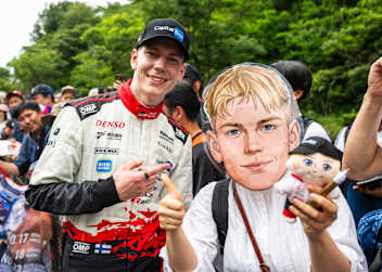 Sami Pajari und zwei Doppelgänger
