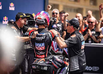 Patrick Mellauner (re.): Bei Intact an der Seite von Moto2-Ass Senna Agius