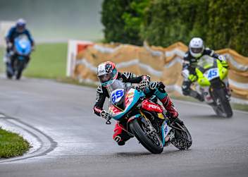 Das zweite Supersport-Rennen wurde im Regen eine Beute von Petr Najman