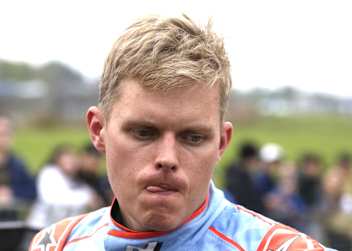 Ex-Rallye Weltmeister Ott Tänak fährt in Italien das Vorausauto