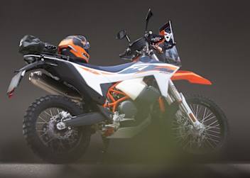 KTM 690 Rally: Leichte, leistungsstarke Fahrmaschine für Alltag und Gelände