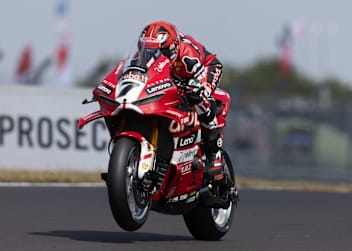 Iker Lecuona holte in Donington seine ersten Sieg