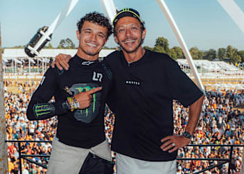 Lando Norris und Valentino Rossi in Goodwood