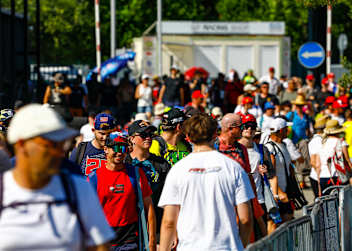 Viele Hardcore-Fans bangen um die MotoGP