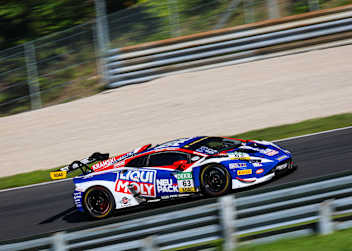 Der Engstler Lamborghini verliert die Pole-Position
