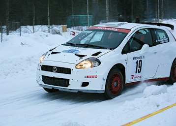 Ex- Formel 1-Champion Räikkönen auf der Rallyepiste