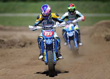 Atemloses Duell: Mauno Hermunen fliegt vor Thomas Chareyre