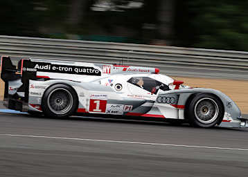 Erste Bestzeit geht an André Lotterer