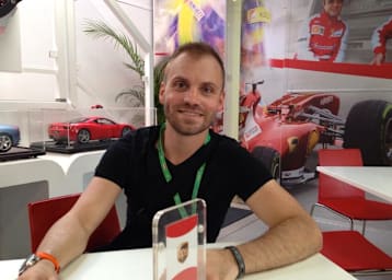 Gabor Talmacsi wirkt trotz seiner Verletzung gut gelaunt