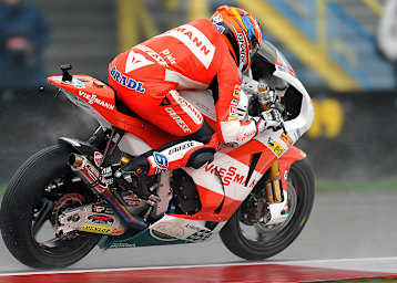 Bradl kanns auch im Regen