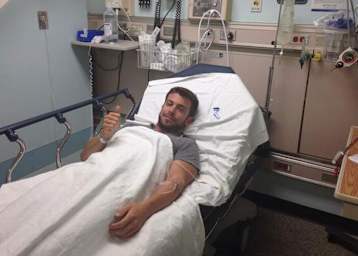 EJ Viso im Krankenhaus