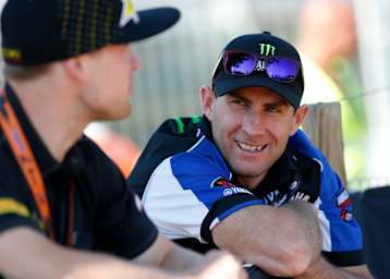 Josh Coppins hängt den Helm an den Nagel