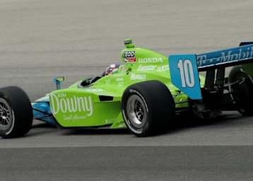 Dario Franchitti siegt auch in grün-blau