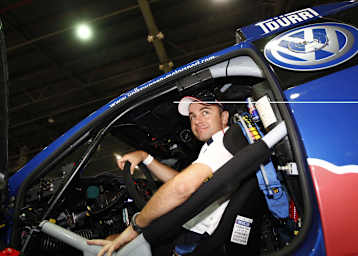 Giniel de Villiers bei der technischen Abnahme in Buenos Aires