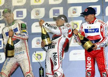 Die siegreichen Polen Gollob, Miedzinski und Hampel (v.l.)