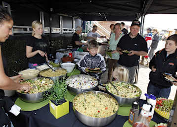 Barbeque mit Weltstars: Guten Appetit bei der RCU Europe