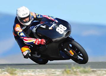 Hafiq Azmi freundet sich mit der KTM an