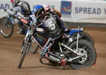 Andreas Jonsson kehrt zurück ins schwedische Drei-Kronen-Team