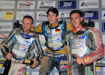 Richard Speiser (Mitte) ist zurück in der Weltspitze