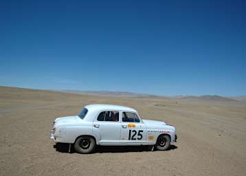 Die Peking to Paris Motor Challenge führt von China durch die Mongolei, Russland, die Ukraine bis nach Paris