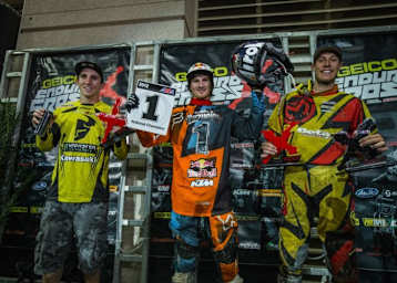 Taylor Roberts, Taddy Blazusiak und Cody Webb 