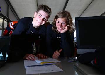 Silverstone: Lukas Trautmann (li.) mit Cup-Leader Karel Hanika